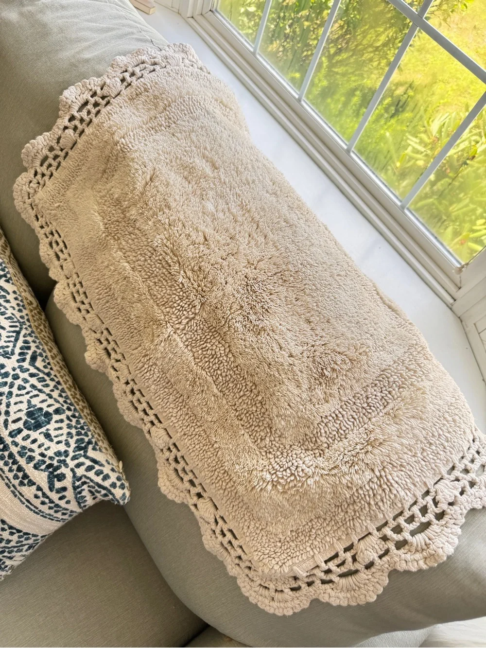 Cream Rug with Crochet Edge